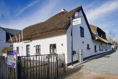 Haus Büdnerstube - nah am Meer, ruhige Lage, Schwimmbad- und Saunanutzung - Haus Büdnerstube FeWo 1