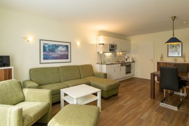 Strand-Park - 2-Zimmer Ferienwohnung mit Balkon und Blick in den Park in toller Strandlage