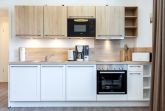 KÃ¼chenzeile mit Backofen, Mikrowelle und GeschirrspÃ¼ler