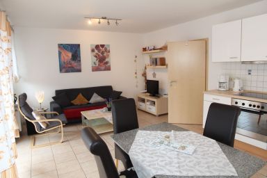 Jantje - Gemütliche Ferienwohnung (60qm) für 4 Personen mit Balkon in Nordseenähe