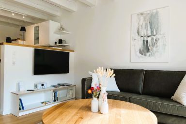 Hof Van Senden - Bütz – Moderne Ferienwohnung im Gulfhof in Rysum bei Greetsiel, 81 m²/5 Pers.