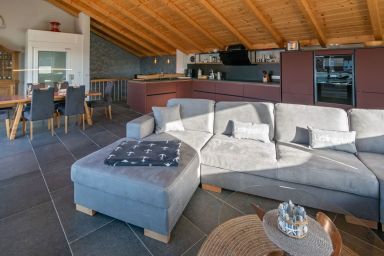 5 Sterne Ferienhaus Voslapp mit Sauna und Pool Norddeich - Exklusives 5 Sterne Ferienhaus mit Sauna, beheiztem Pool und Balkon in Norddeich