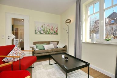 Villa Seepferdchen - 55m² Ferienwohnung für 4 Personen mit Balkon