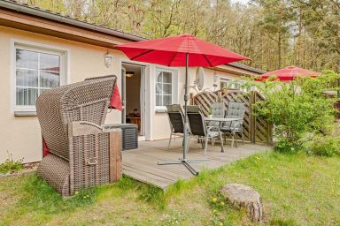 Ferienwohnung Waldhaus 4.2 mit Terrasse und Grill - Hunde sind willkommen - Gemütliche Ferienwohnung in Korswandt mit Garten & Terrasse –  hundefreundlich