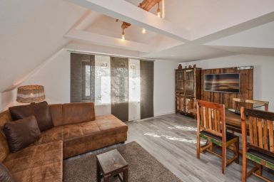 Haus Becker - Gemütliche Ferienwohnung in Heringsdorf mit Garten, nur 550 m vom Strand entfernt