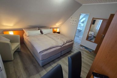 Pension Sandra, Fam. Rodemers - Doppelzimmer 2 - 22106