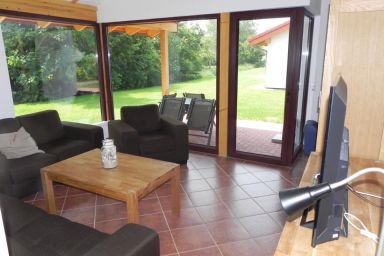 E18 Ferienhaus mit Garten und Terrasse - E18 Ferienhaus mit Garten und Terrasse .1