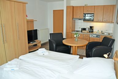 Appartementhaus am Strand m. Balkon Göhren (OR 01-09) - 06 schöne 1-Raum-Fewo tlw. Seeblick, Strandlage mit Balkon