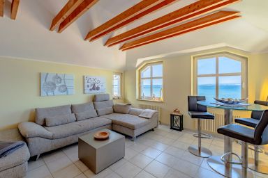 Villa Strandeck, App 7 - direkt am Strand, mit Ostseeblick - Whg. 7