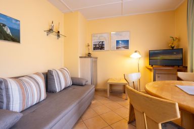 Ferienwohnungen mit Terrasse in Sellin zum Südstrand - Ferienhaus 06 und Terrasse