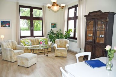 Ferienwohnungen mit Terrasse/Balkon und Meerblick (HH) - 01 2-Raum-Ferienwohnung mit Meerblick u. Terrasse