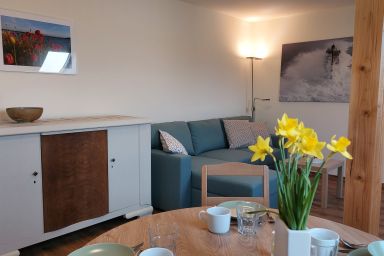 H3 Wohnen am Hofcafé mit Feierscheune Ostseebad Rerik - Nr.1/ 2-Raum-FeWo (rechts, 60m²) 2-4 Pers., Loggia, OG+DG