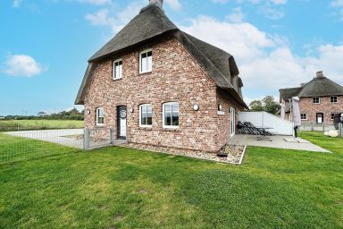 Reetgedecktes Nordseehaus mit Garten, Sauna & Kamin - DAG-895 - Familienfreundliche Doppelhaushälfte (HT)