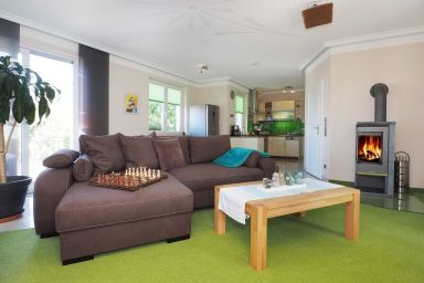 Ferienwohnung Bergstraße 02 - strandnah & wohlfühlen - Berg 02