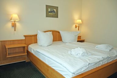 Park-Appartements Ostseebad Sellin 500 m zum Strand - DZ mit Balkon Park 113