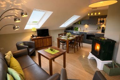 Komfort-Fewo in Gutshaus, Pool, Whirlwanne, Kamin - 5 Polarstern