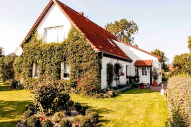 Bungalow und Ferienwohnung auf Rügen - Ferienwohnung Rustikal