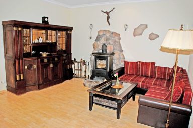 Ferienwohnungen im Gutshaus Gnies - 04 Ferienwohnung Jasmund mit Kamin