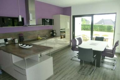 Kleeblatthaus Putbus/Rügen- 3 komfortable Ferienwohnungen - Kleeblatt Wohnung Flieder