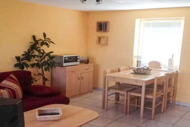 Ferienwohnungen Altenkirchen - Wohnung 01