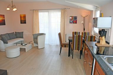 DEB 033  Appartementhaus Marina mit Sauna - Ferienwohnung Albatros