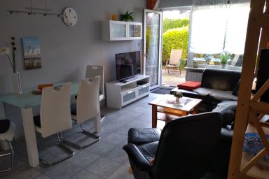 Fewo 7 mit Süd- Terrasse, Garten ,Trampolin, Tischtennis