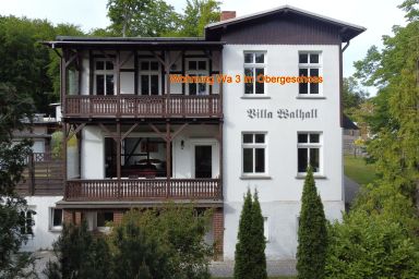 Sonnige Ferienwohnung -100qm - im 1. Obergeschoss der Villa Walhall in einem parkähnlichen Garten
