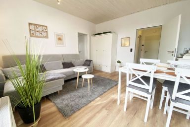 Ferien im Wangerland - Haus Wiesenweg - Ferienwohnung  1 (1.OG)