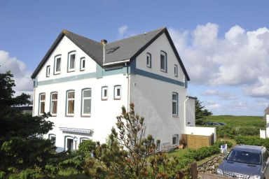 Haus Decker, App. 2 - 3-Zimmer Ferienwohnung mit ca. 77 m² und herrlichem Meerblick, für bis zu 4 Personen.