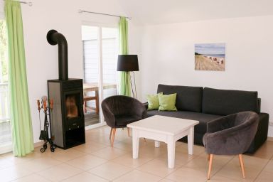 Ostseepark Rügen - Tolles Familienapartment mit Infrarotsauna, Kaminofen und Balkon in Strandnähe