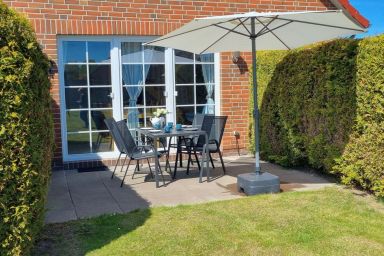 Ohlig - Ferienhaus (85qm) für 5 Personen und Hund mit Kamin und großem Garten