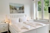 Schlafzimmer 1 mit Doppelbett