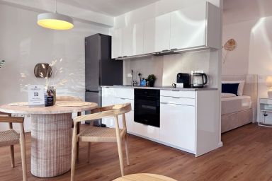 Gemütliche Ferienwohnung mit Meerblick und Terrasse - Nur 50 Meter zum Strand inkl. Parkplatz und Fahrradunterstellplatz