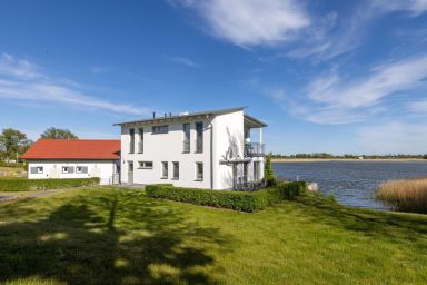 Ferienwohnung Seeblick - Urlaub am Naturhafen Puddemin