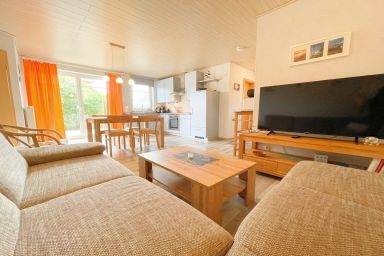 Tannengrund - Komfortable Ferienwohnung kleine Auszeit mit Terrasse und Garten in Loddin