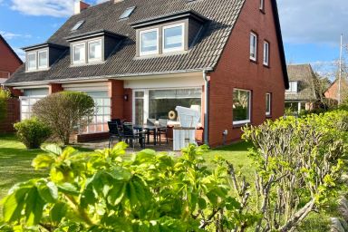 Bootshaus - Modernes Ferienhaus für 6 Pers. mit Terrasse, PKW-Stellplatz, WLAN.