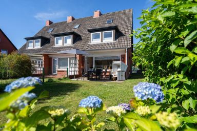 Bootshaus - Modernes Ferienhaus für 6 Pers. mit Terrasse, PKW-Stellplatz, WLAN.