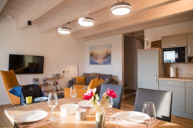 Gulfhof Wangermeer - Historischer Gulfhof, Wohnung Lotta mit moderner Ausstattung, Sauna und großem Garten in Wangermeer