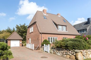 White Pearl EG - Luxus-App., strandnah für 4 Pers. mit Sauna, Terrasse, WLAN. Haustiere erlaubt.