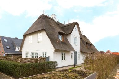 Sylt Pur - Hausteil im UG,EG,OG, ca. 200qm Nutzfl., Nichtraucher, keine Haustiere