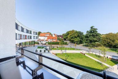 Ferienwohnungen am Godewindpark Travemünde - Traumhaftes Apartment mit Loggia und Parkblick – Ihre persönliche Auszeit an der Ostsee