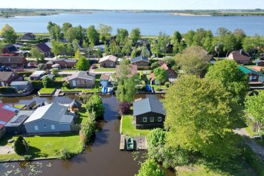 Möwenglück am Meer - Ferienhaus Möwenglück am Meer mit Garten am Wasser