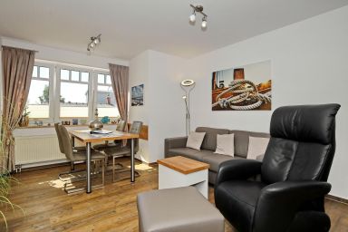 Villa Hanse - Komfortable 3-Zimmer-Ferienwohnung mit Süd-Balkon für 4 Personen