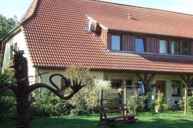 Ferienwohnung in Hohenkirchen mit gemeinschaftlichem Pool, Terrasse und Garten