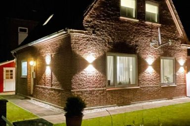 Ferienhaus in Friedrichstadt mit Sauna, Grill und Garten