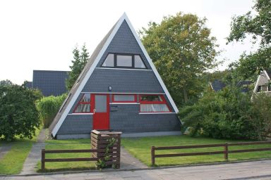 Zeltdachhaus mit W-LAN - sehr strandnah - - Parkplatz vor der Haustür