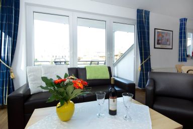 Appartementhaus mit Balkon im Ostseebad Göhren (HS) - 01 schöne 2-Raum-Ferienwohnung mit Balkon