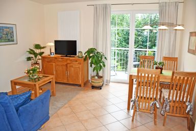 Appartementhaus mit Balkon im Ostseebad Göhren (HW) - 2-Raum-Ferienwohnung mit Balkon, ruhig gelegen