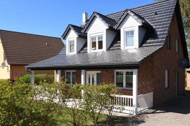 Ferienhaus in Strandnähe mit Kamin und W-Lan - Ferienhaus mit Terrasse und Parkplatz