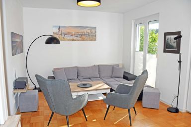 schöne Ferienwohnungen in Dranske auf dem Windland! - 03 Fereinwohnung mit Terrasse EG/OG Dranske